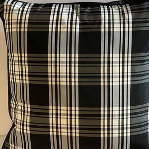 20 x 20 Black and White Satin Check